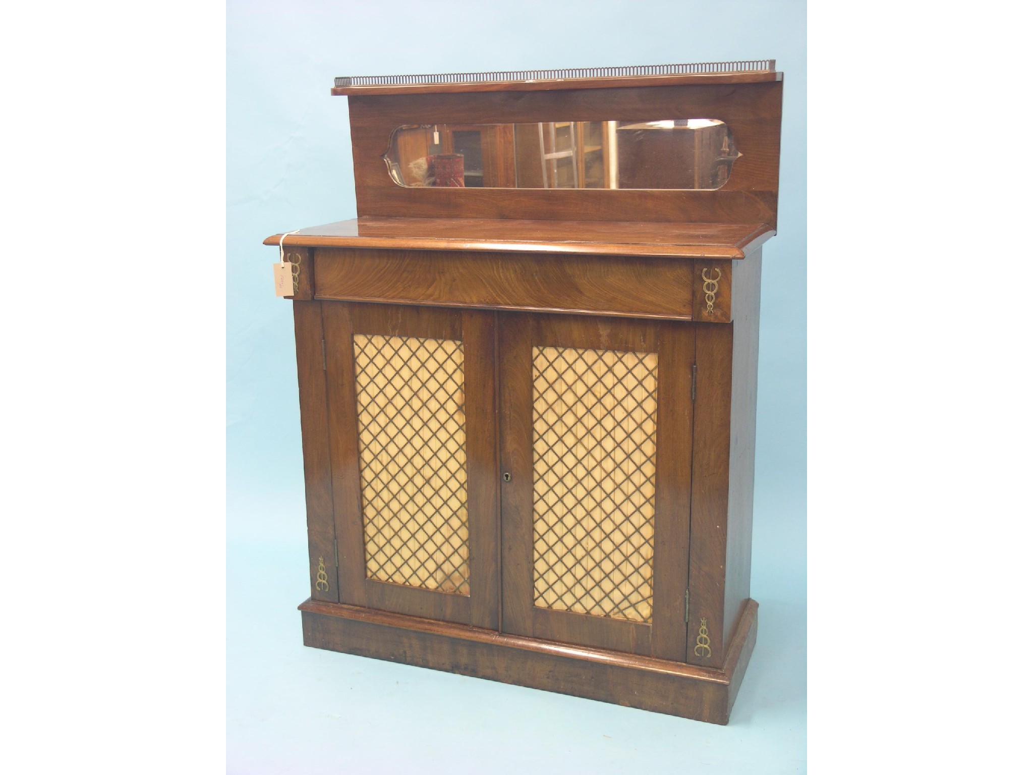 Appraisal: A Victorian mahogany chiffonier raised mirror back with overshelf single