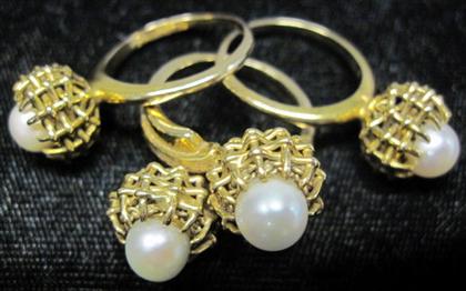 Appraisal: Group of three karat yellow gold pearl ringsPearls approximately mm