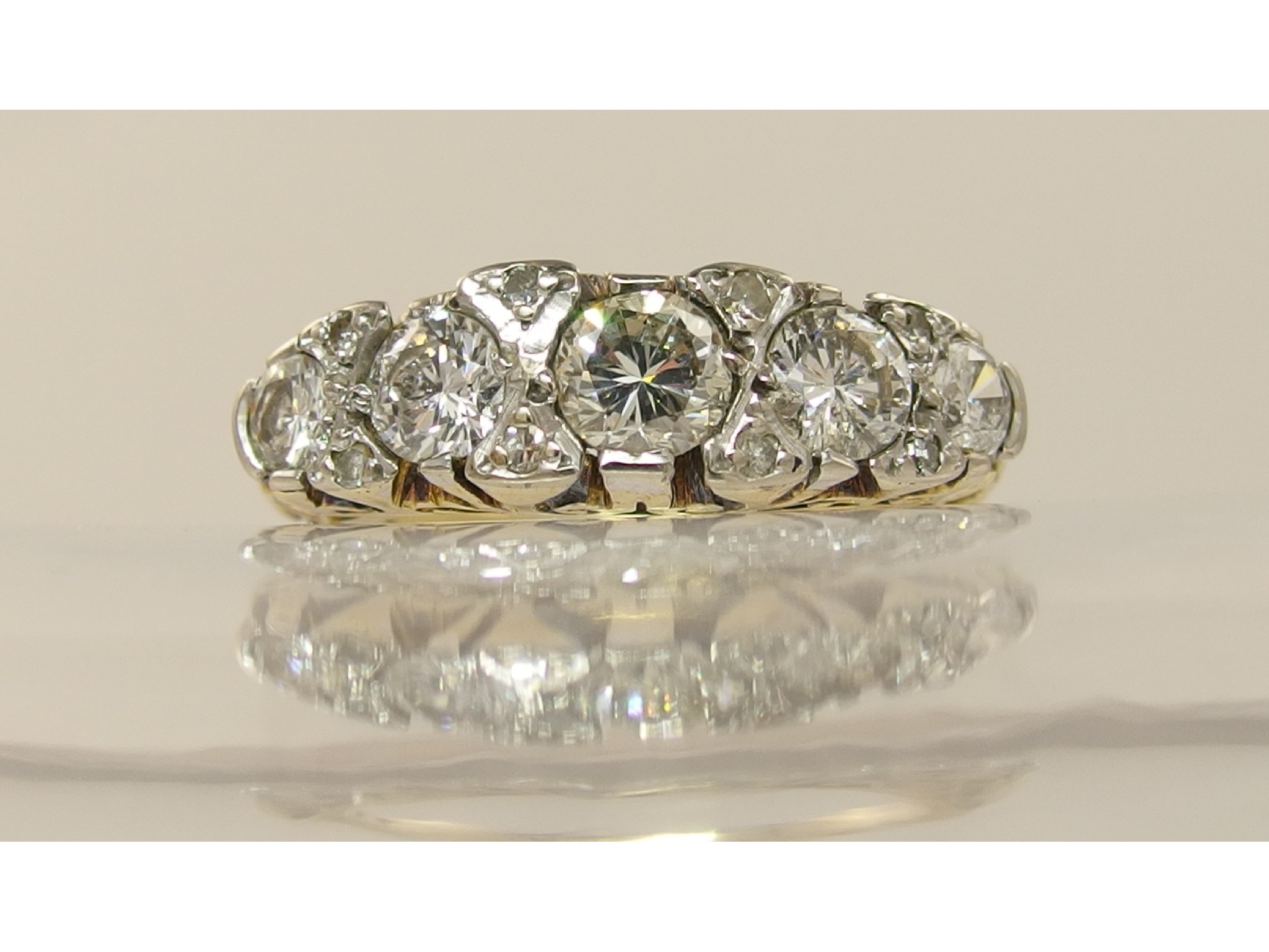 Appraisal: An ct five stone diamond ct ringwith five diamonds in