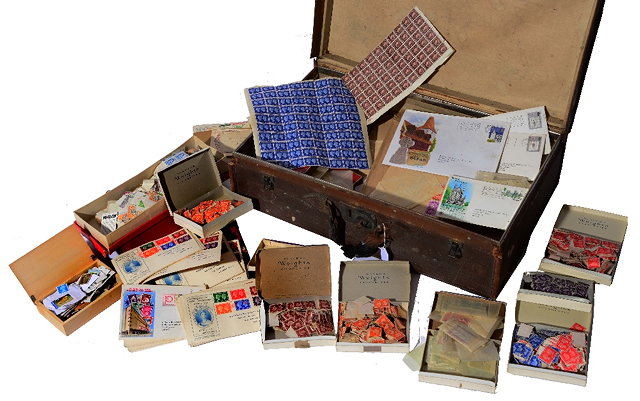 Appraisal: AN OLD SUITCASE CONTAINING 'S- 's duplicated stock of Commonwealth