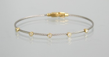 Appraisal: An k Gold and Diamond Bracelet by UnoAErre k white