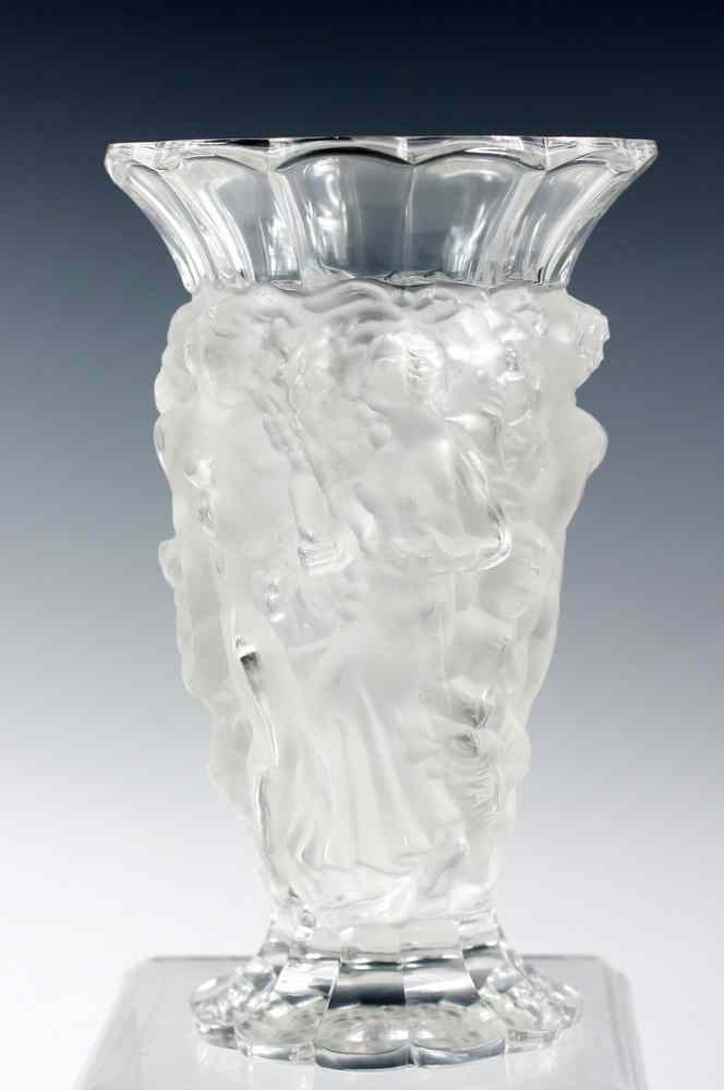 Appraisal: VASE - Ca early s signed Lalique figural vase blown