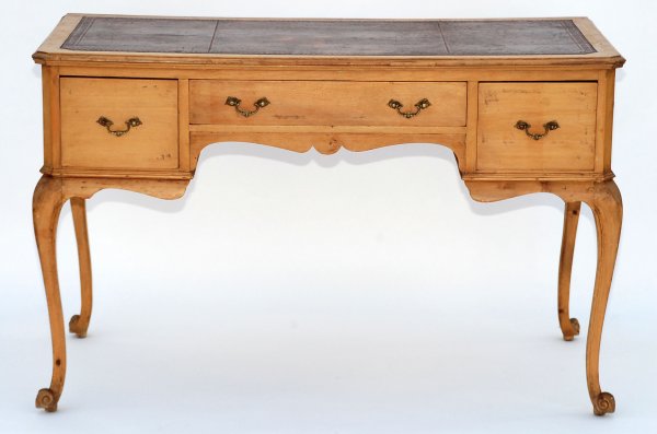 Appraisal: French style writing desk Inlaid tooled leather top cast brass