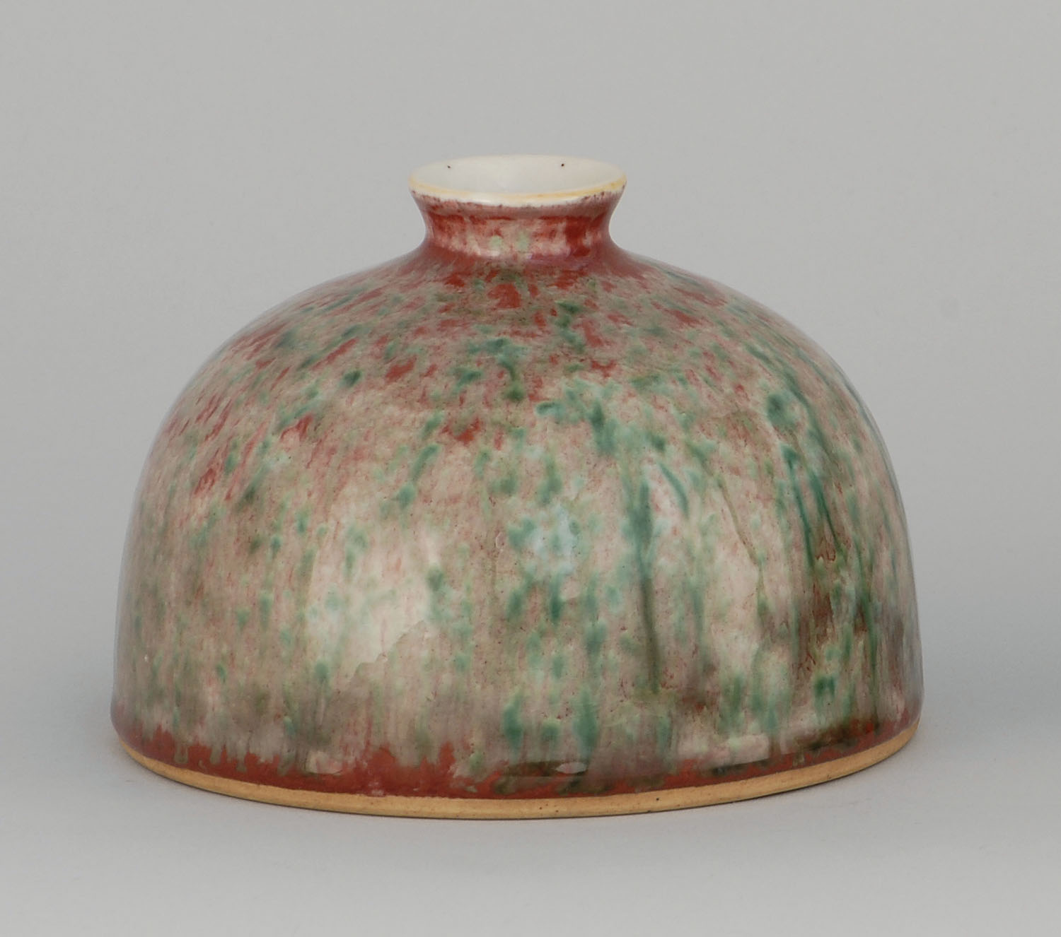 Appraisal: PEACHBLOOM GLAZE PORCELAIN WRITER'S COUPE th CenturyIn beehive form Diameter