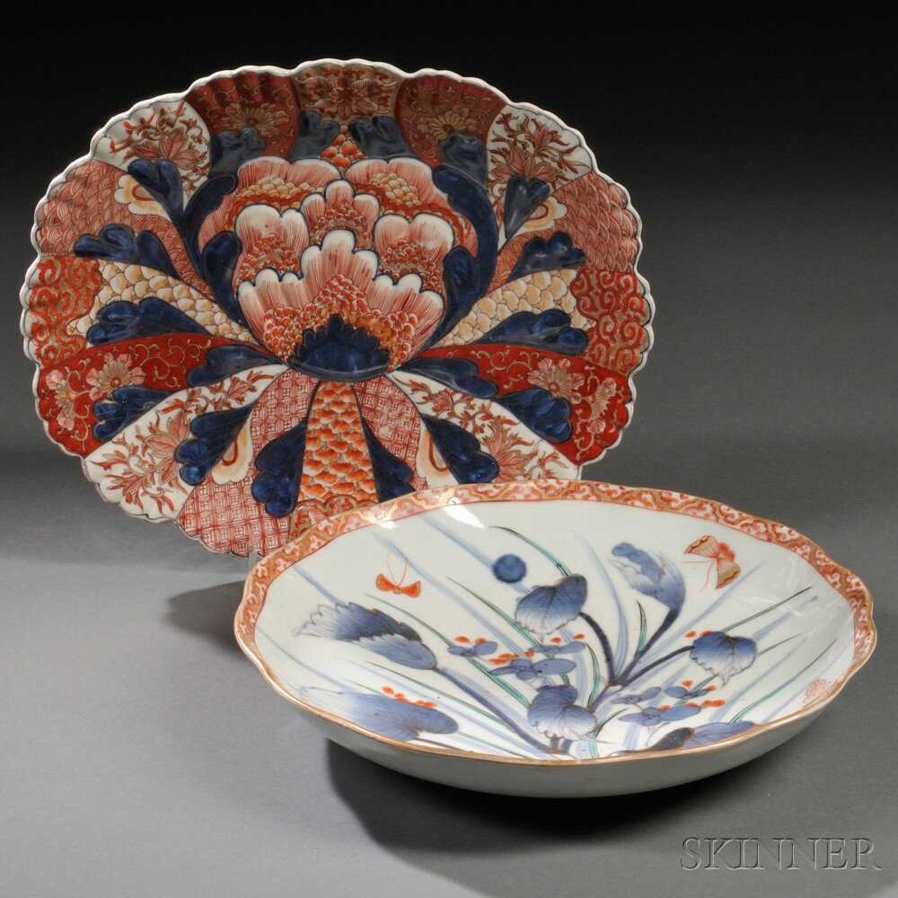 Appraisal: Two Imari Chargers Japan th century one peony-form decorated with