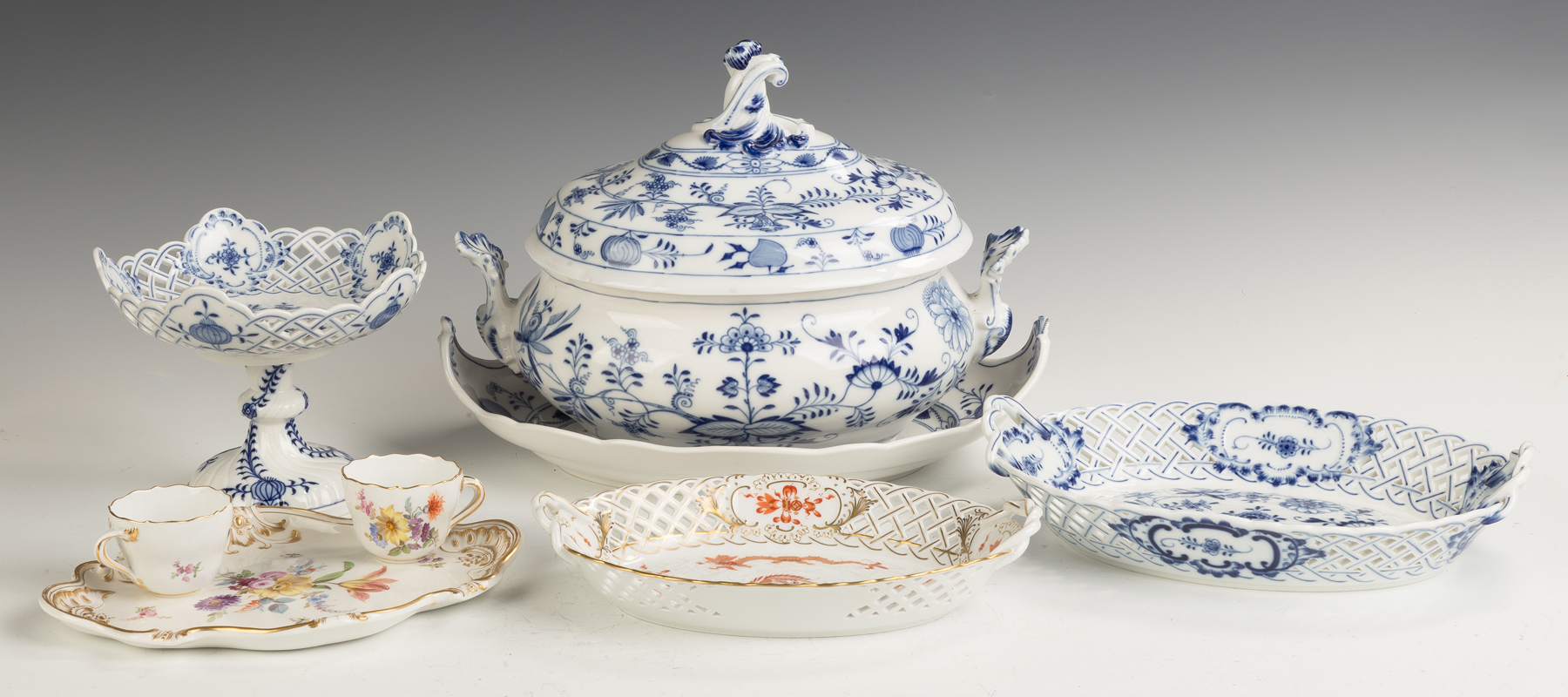 Appraisal: Group of Meissen Porcelain Late th century Covered tureen and