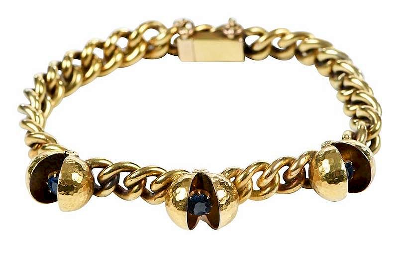 Appraisal: kt Gold Sapphire Bracelet three round faceted sapphires approx mm