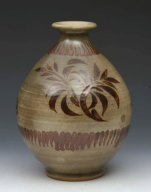 Appraisal: Charles Vyse British - Vase olive green ash glaze and