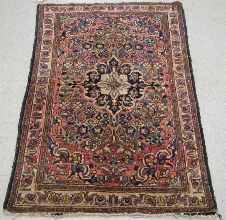 Appraisal: SEMI-ANTIQUE PERSIAN HAMADAN AREA RUG Hamadan villages region northwestern Iran