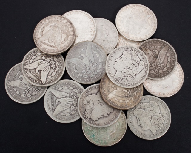 Appraisal: Sixteen U S Morgan type silver dollars various dates and