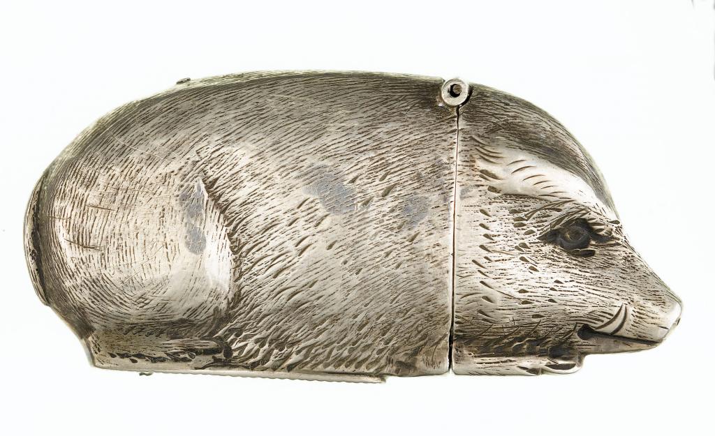 Appraisal: A VICTORIAN SILVER WILD BOAR NOVELTY VESTA CASE cm l