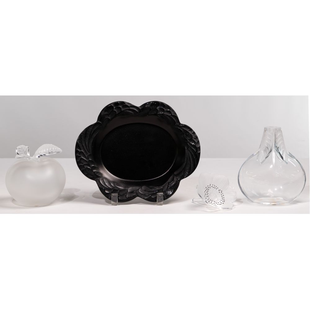 Appraisal: LALIQUE CRYSTAL ASSORTMENT items including Osumi Leaf bud vase having