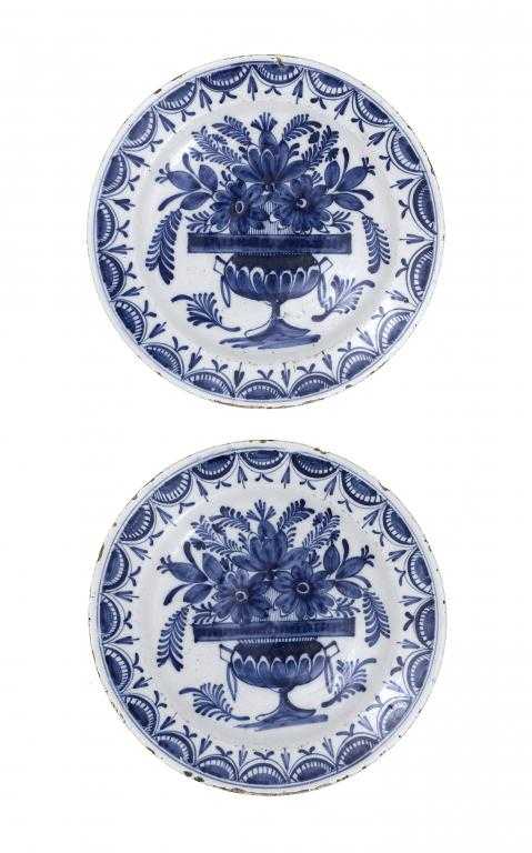 Appraisal: A PAIR OF DUTCH DELFTWARE DISHES painted in cobalt with