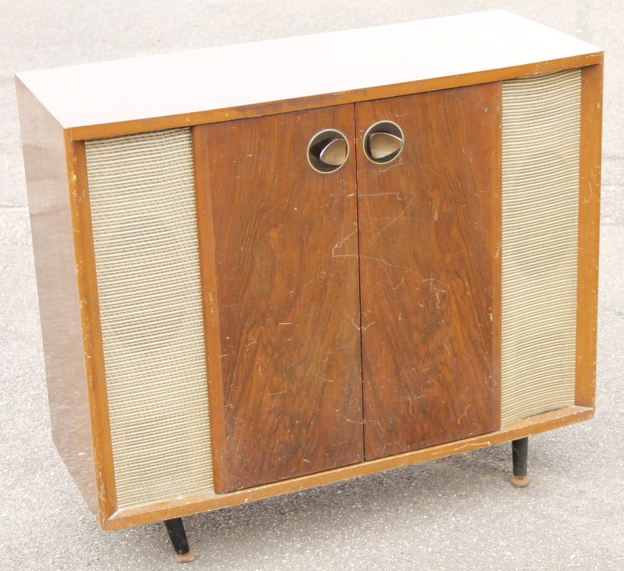 Appraisal: A walnut case retro design Murphy A SR stereophonic radiogram