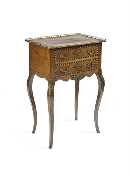 Appraisal: A th century Dutch rosewood and chequer banded petit table