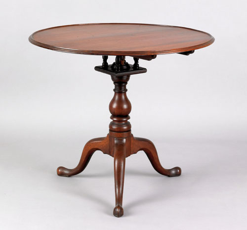 Appraisal: Pennsylvania Queen Anne walnut tea table ca the dish top