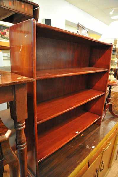 Appraisal: A THREE TIER HARDWOOD BOOKCASE