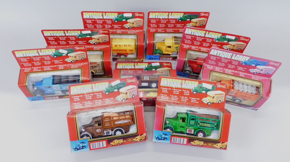 Appraisal: A collection of modern die-cast vehicles each in the form