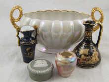 Appraisal: A mixed lot of ceramics including a Wedgwood Jasperware pot