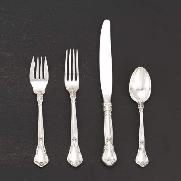 Appraisal: GORHAM CHANTILLY -PIECE STERLING FLATWARE SET SERVICE FOR EIGHT Total