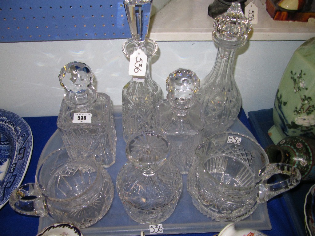 Appraisal: Lot comprising a tray of crystal glassware and assorted Pointons