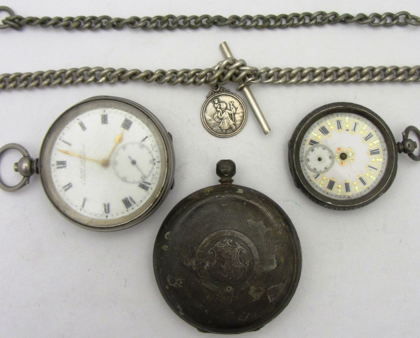 Appraisal: A gentleman's silver cased hunting cased pocket watch Chester a