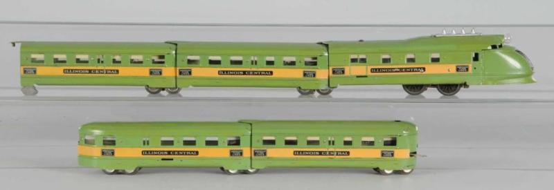 Appraisal: American Flyer O-Gauge Green Diamond Zephyr Set Description Pre-war Includes