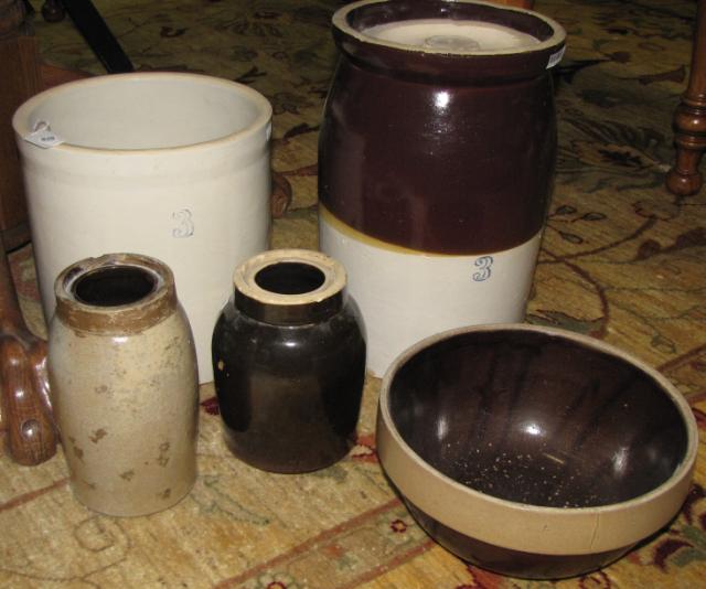 Appraisal: Five pieces of antique stoneware including gallon crock lidded brown