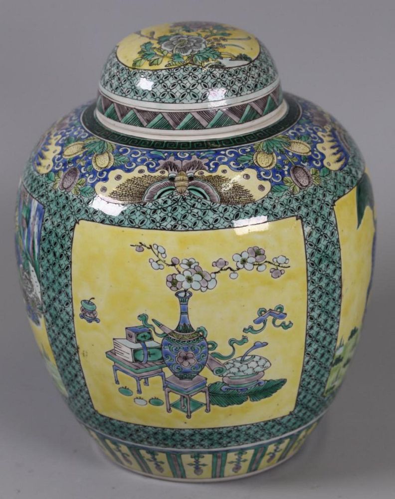 Appraisal: Chinese porcelain cover jar possibly th c famille verte porcelain