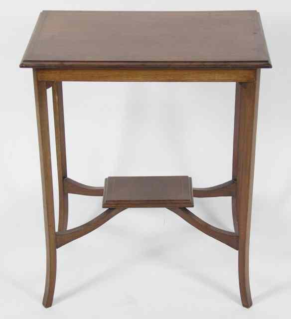 Appraisal: An Edwardian mahogany table with boxwood and ebonised cable border