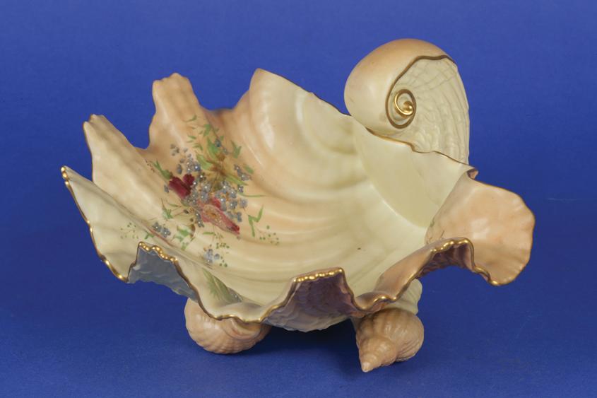 Appraisal: A ROYAL WORCESTER DISH in the form of a conch