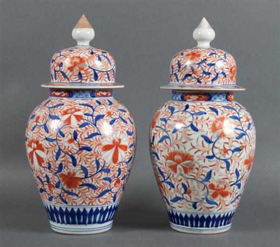 Appraisal: Pair of Japanese Imari porcelain covered jars fourth quarter- th