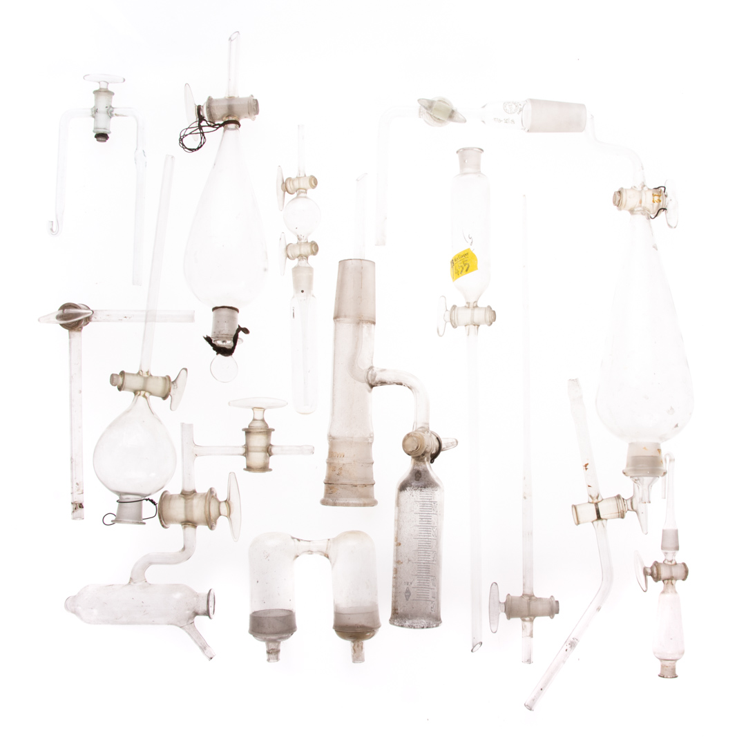 Appraisal: Assorted laboratory glass