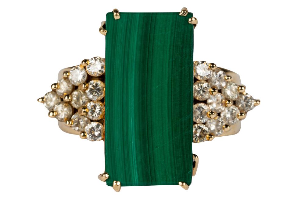 Appraisal: KARAT YELLOW GOLD DIAMOND MALACHITE RINGcentering one rectangular tablet cut