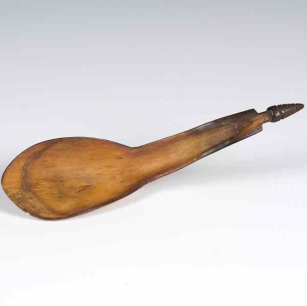 Appraisal: Plateau Horn Spoon gently tapering handle terminating to a grooved