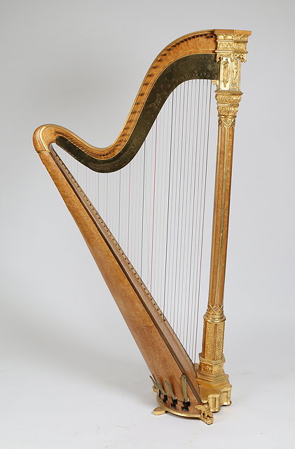 Appraisal: A TH CENTURY PARCEL GILT AND MAPLE WOOD HARP by