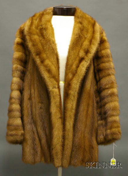 Appraisal: Vintage Mink Jacket s Bust shoulder wd coat lg sleeve