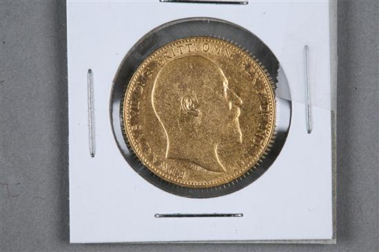 Appraisal: BRITISH GOLD SOVEREIGN Edward VII on the obverse St George