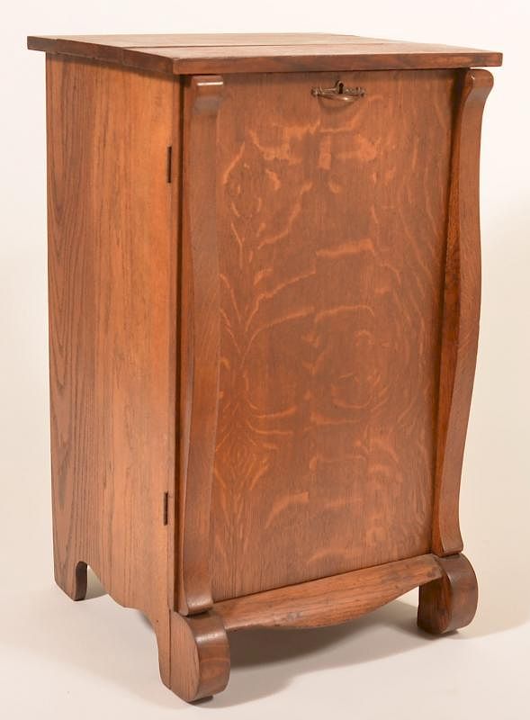 Appraisal: Empire oak cylinder record case Empire oak cylinder record case