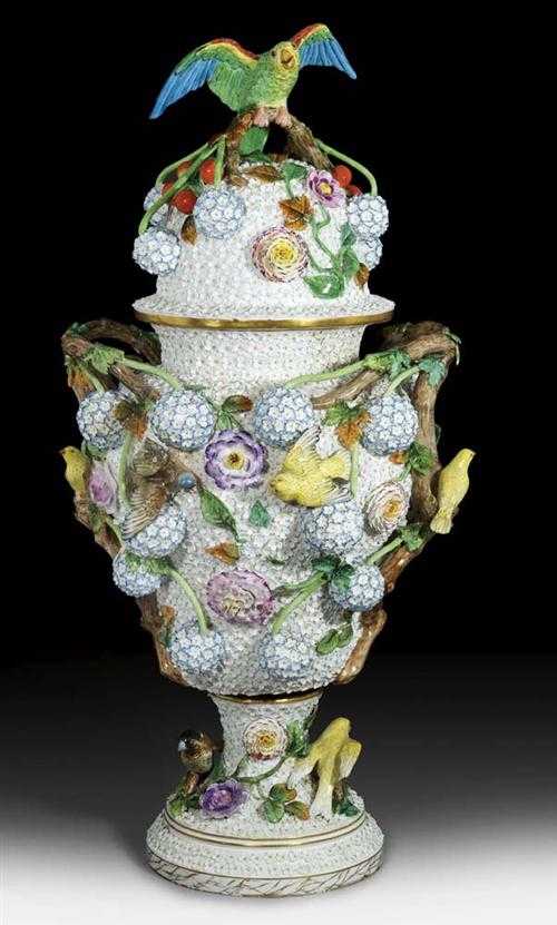 Appraisal: LARGE 'SNOW-BALL VASE' WITH LID Dresden th century After a