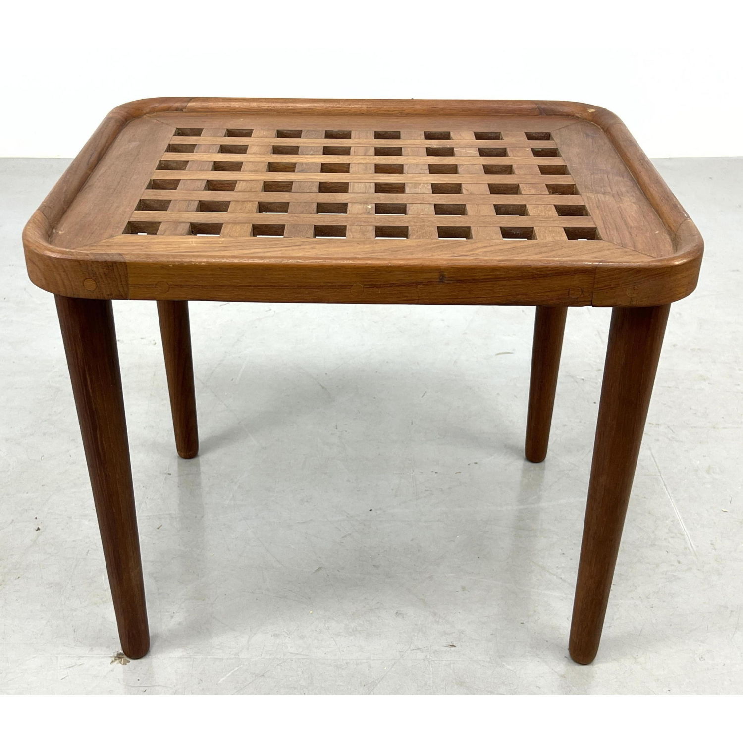 Appraisal: Danish Modern Teak Lattice Design Side Table Tapered Legs Dimensions