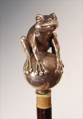 Appraisal: ITALIAN STERLING FROG ON BALL HANDLE CANE nd half of