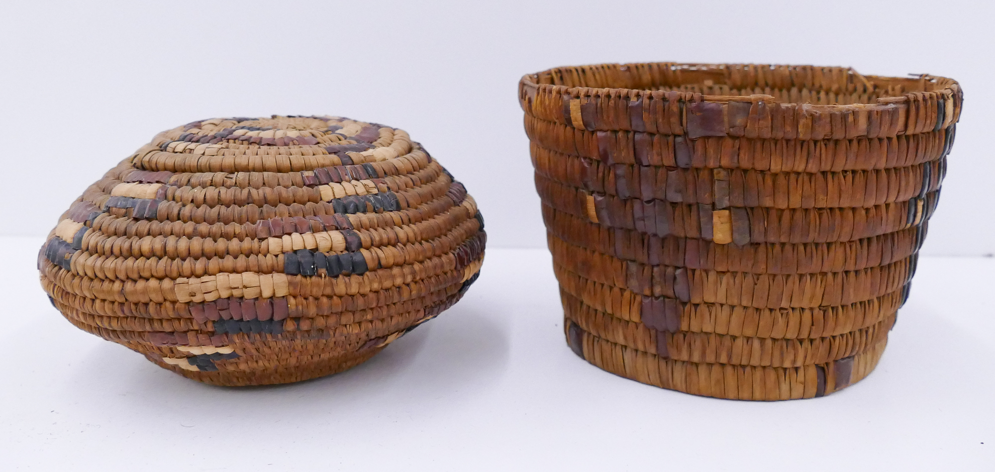 Appraisal: Box pc Thompson River Indian Baskets