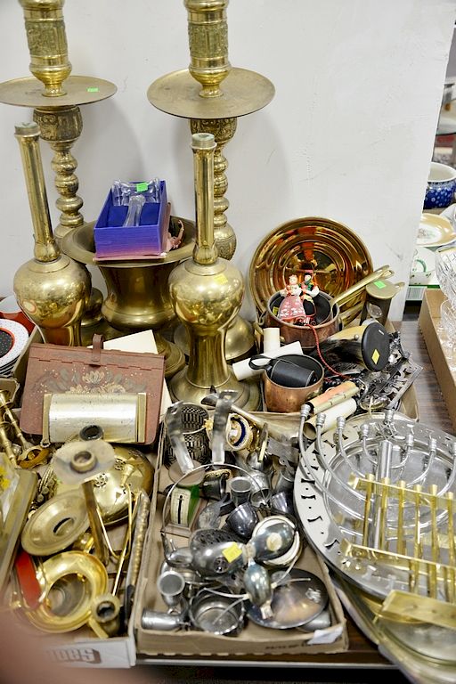 Appraisal: Group lot to include pair of large brass candlesticks copper