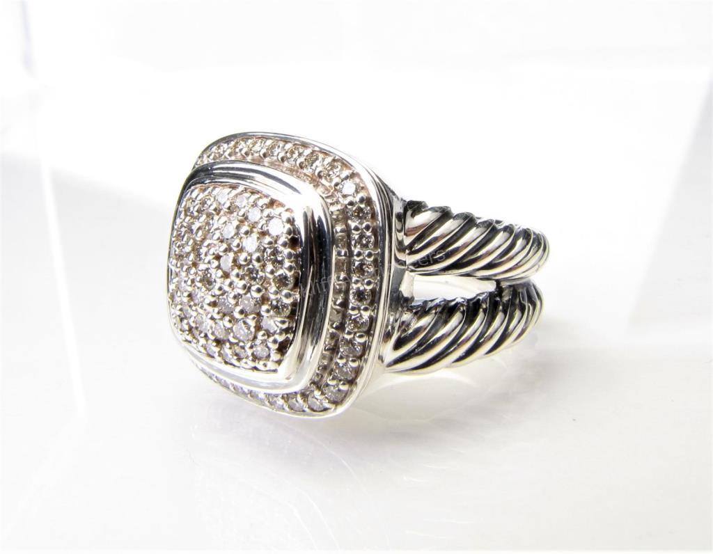 Appraisal: A David Yurman Albion ring with pave diamond center and