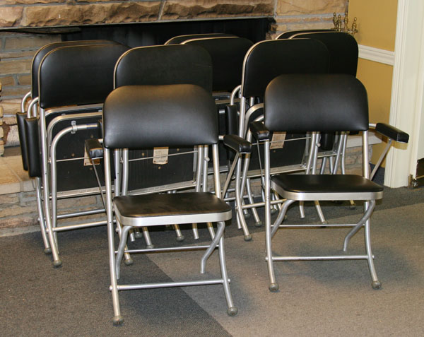 Appraisal: Set of Warren McArthur aluminum folding arm chairs with black