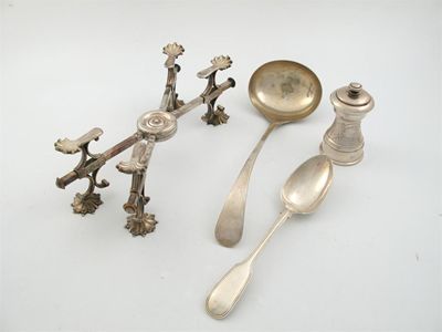 Appraisal: A quantity of Old Sheffield and electroplate contained in two