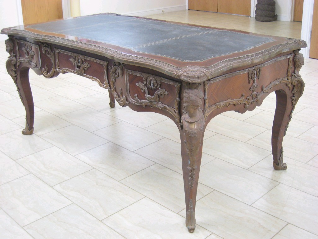 Appraisal: A Louis XV style Bureau Plat in kingwood having leather