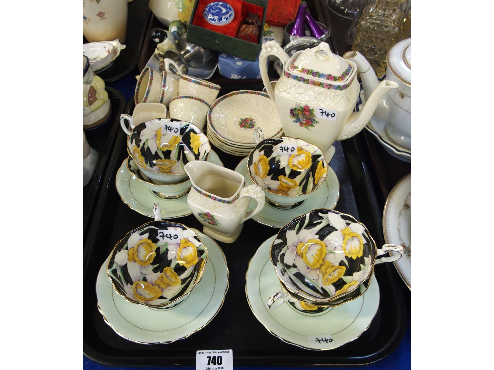 Appraisal: Six Paragon Daffodil decorated cups and four saucers together with