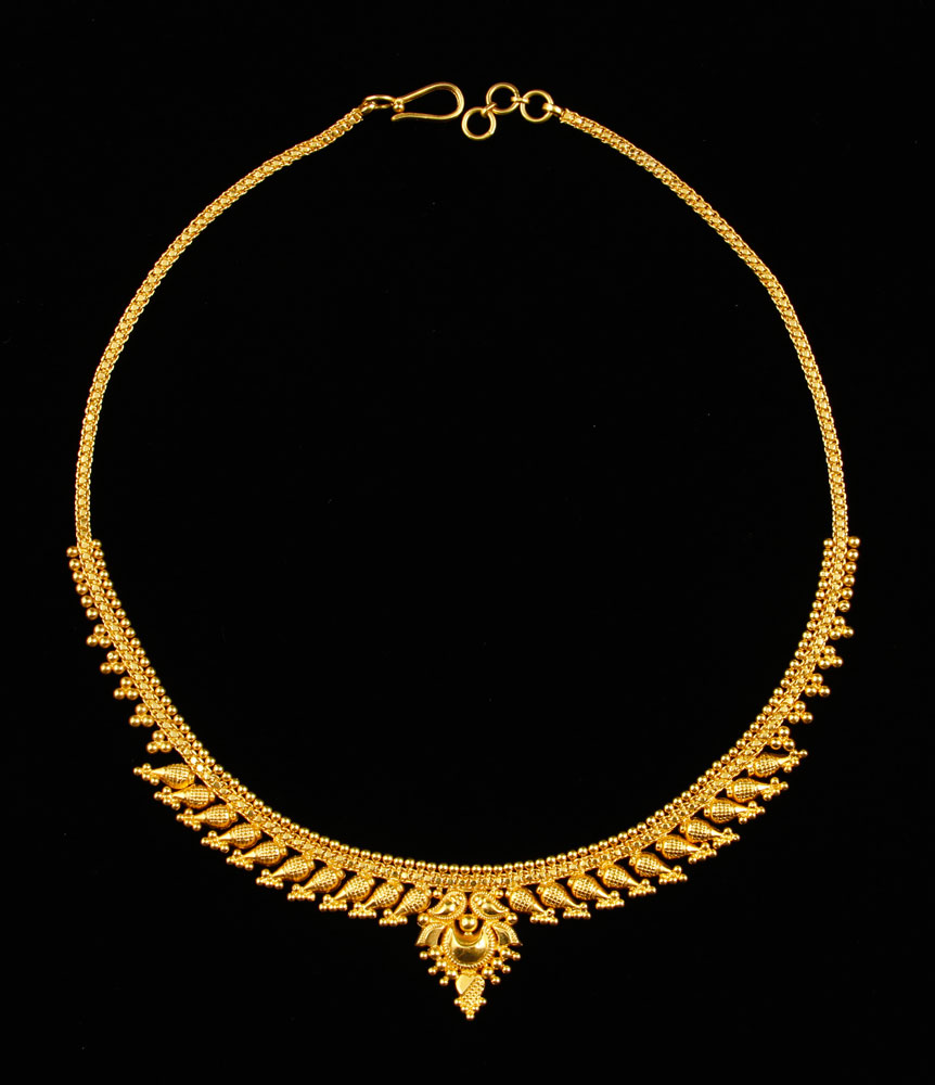 Appraisal: - K Yellow Gold Necklace K yellow gold necklace l